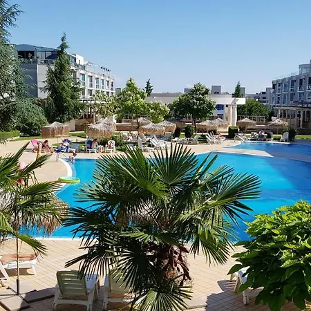 With Terrace Apartament Burgas City