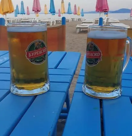 아파트 With Terrace