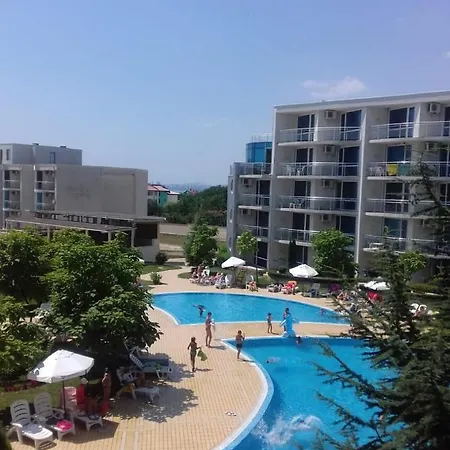 With Terrace Apartament Burgas City