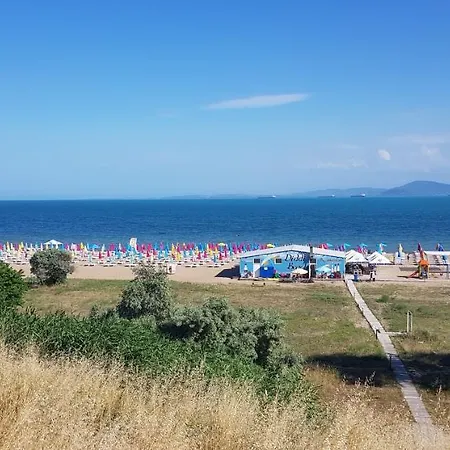 With Terrace Apartmán Burgas City