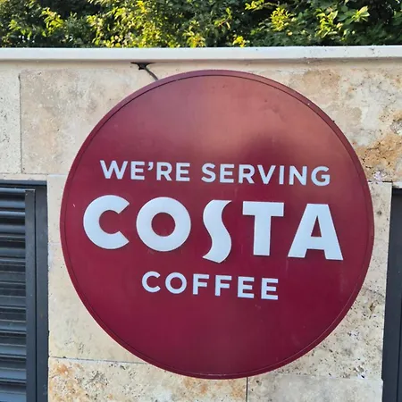 شقة With Terrace *