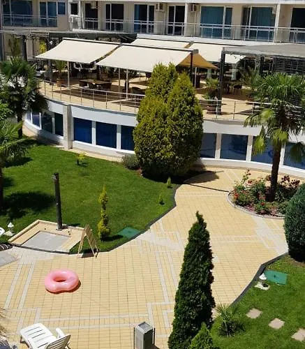 With Terrace Апартамент *